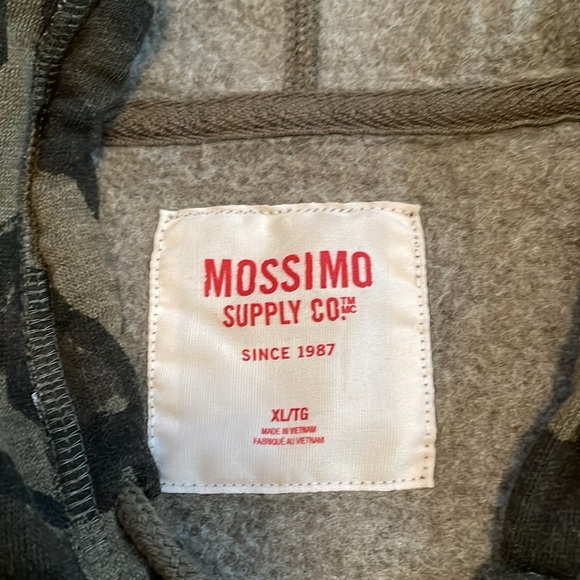 Mossimo XL Olive Green and Black Patterned Zip Up Sweatshirt (New with Tags) - Picture 2 of 7